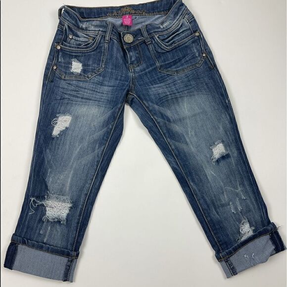 Capri Jeans  - Picture 1 of 9